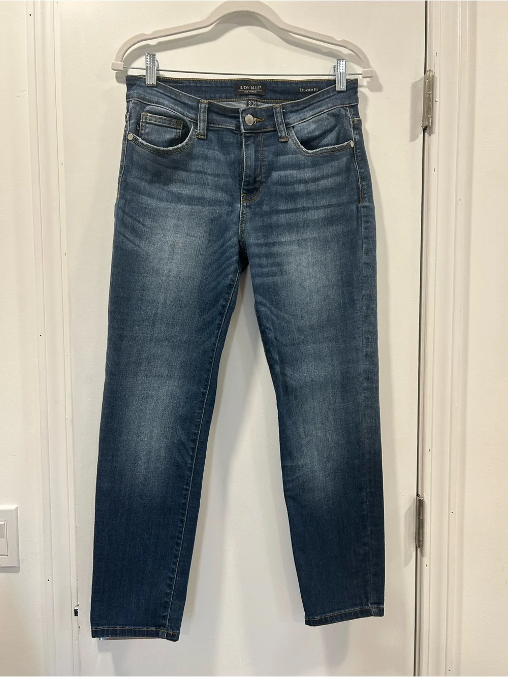Judy Blue Medium Wash Straight Leg Jeans